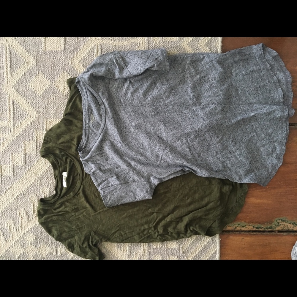 Pair of t shirts